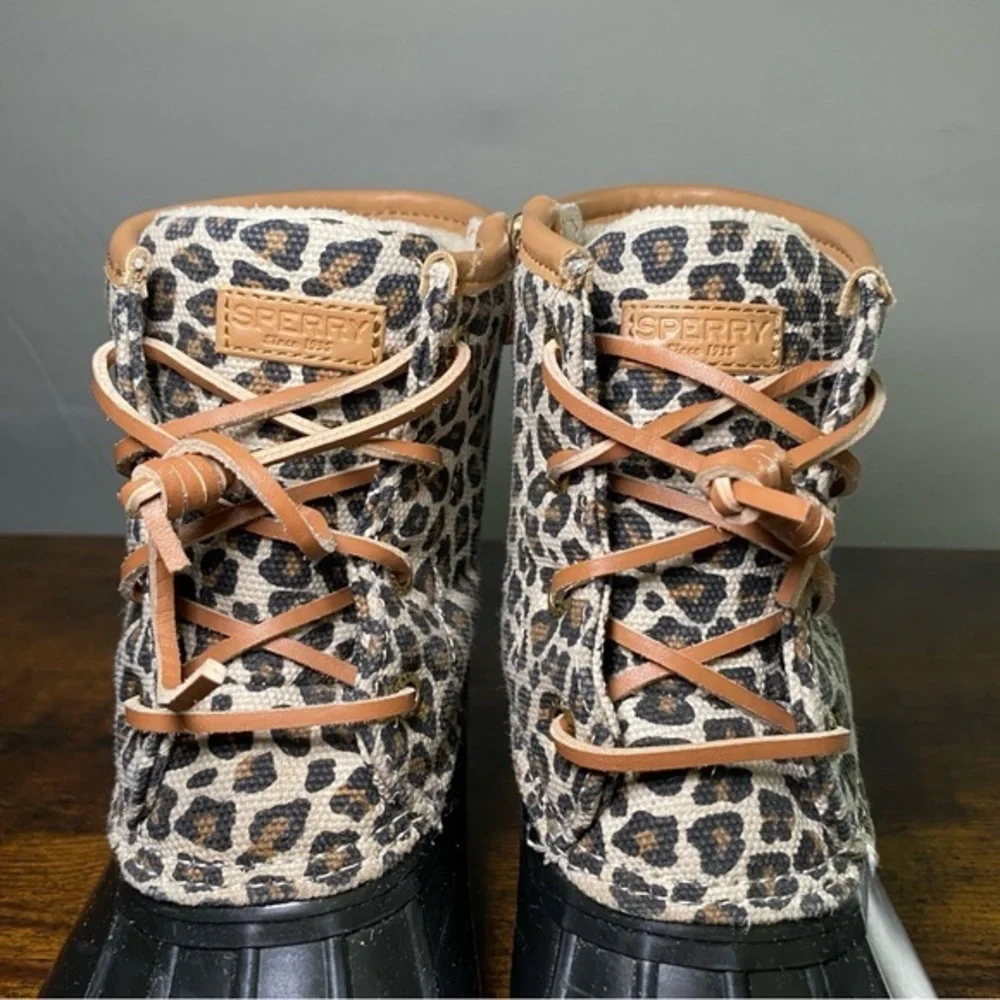Sperry Womens Saltwater Animal Leopard Print Duck Boots Sz 4‎ Water Resistant
